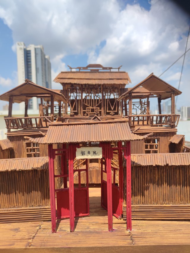 信息工程学院举办“技能成才 强国有我”主题作品展暨端午节民俗体验活动